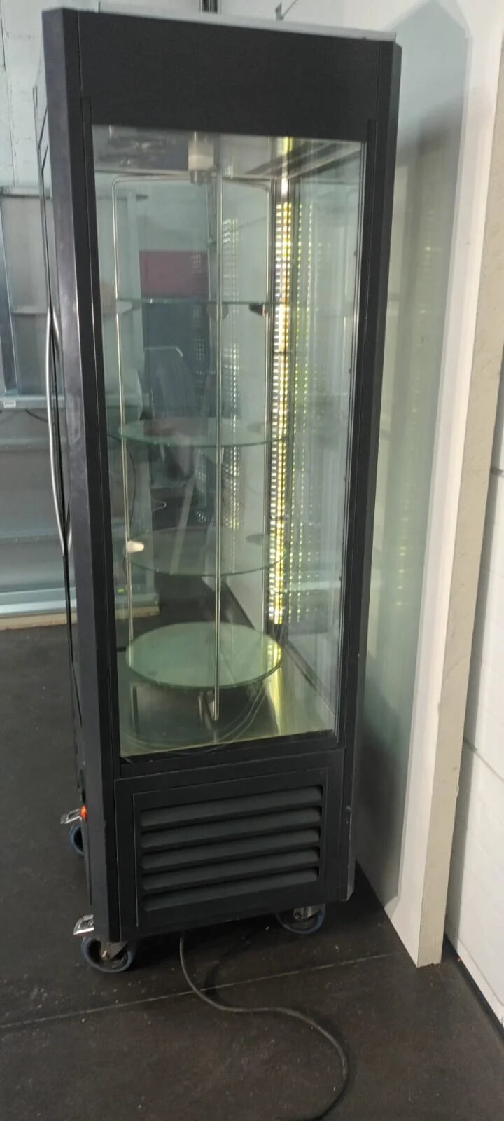 Vitrine réfrigérée négative plateaux tournant